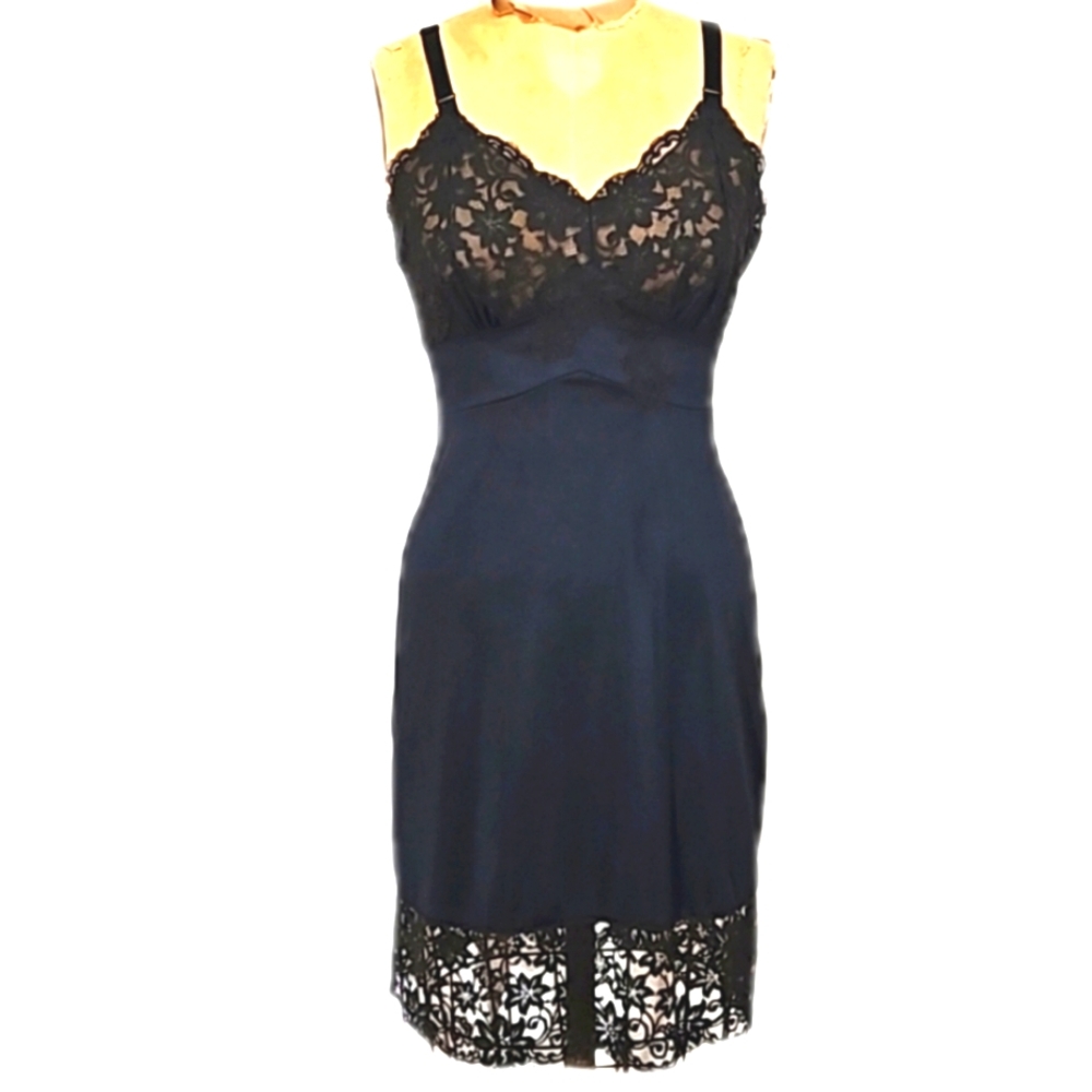 ARISTOCRAFT vintage black lacy Slip Dress chemise 1950s